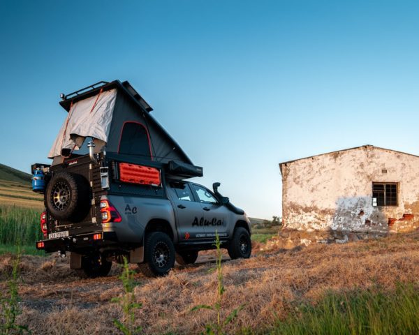 Hilux CANOPY CAMPER