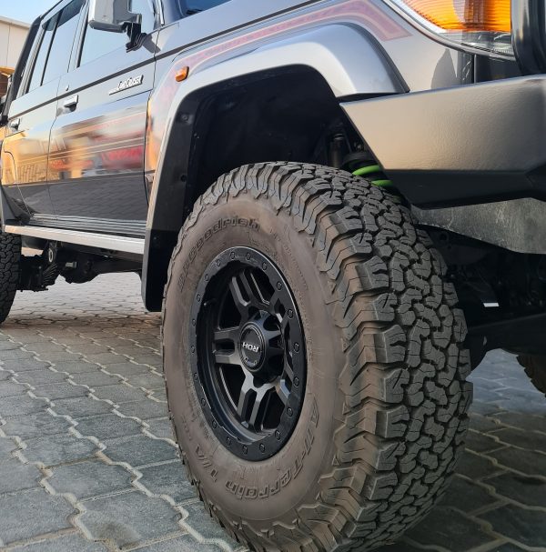 LC71/LC76/LC78/LC79 (17X9) 5x Hammer wheels (5/150)