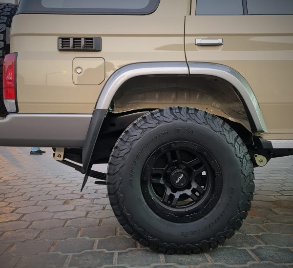 LC71/LC76/LC78/LC79 (17X9) 5x Hammer wheels (5/150)